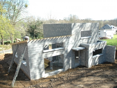 Habitation en pierre ponce