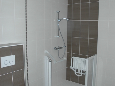 Douche accessibilite PMR