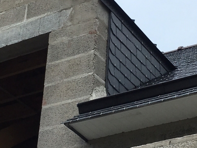 Detail de solin et ourlet zinc